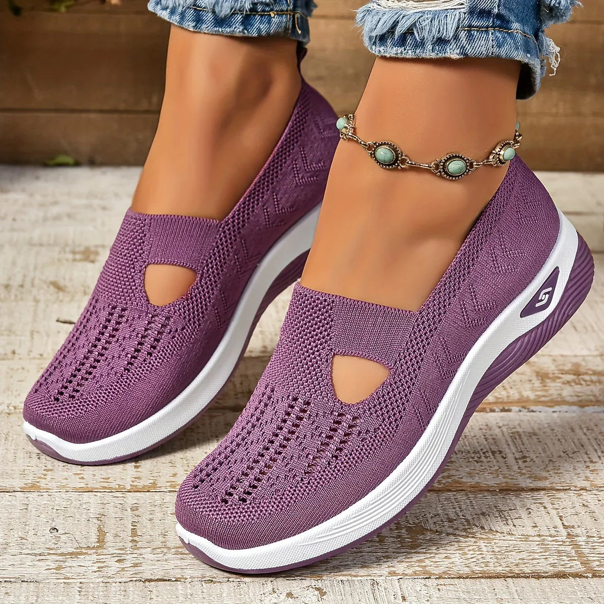 CloudWear™ – Atmungsaktive und Ultra-Komfortable Orthopädische Sneaker für Damen