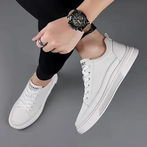 Monarch Wear - Lässige Leder-Sneaker im flachen Sportstil