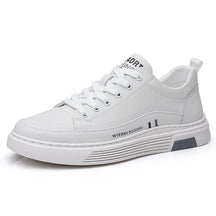 Monarch Wear - Lässige Leder-Sneaker im flachen Sportstil