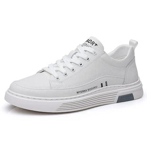 Monarch Wear - Lässige Leder-Sneaker im flachen Sportstil